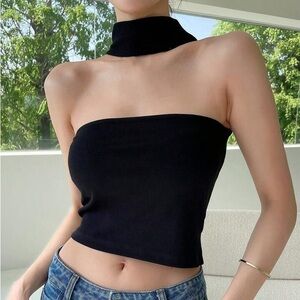 Ribbed halter choker neck top black